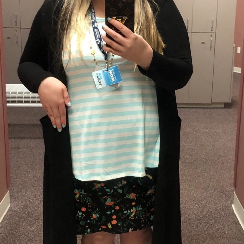 Lularoe tank top striped blue and white medium